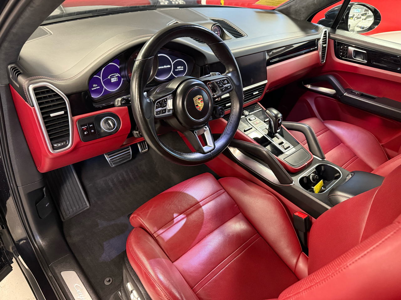 2021 Porsche Cayenne Turbo photo 23