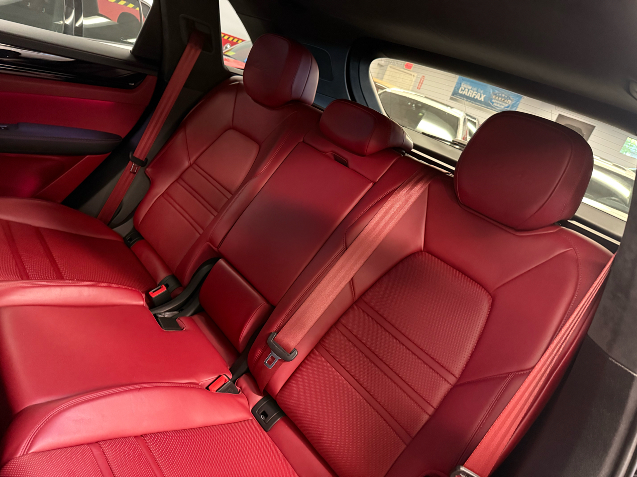 2021 Porsche Cayenne Turbo photo 29