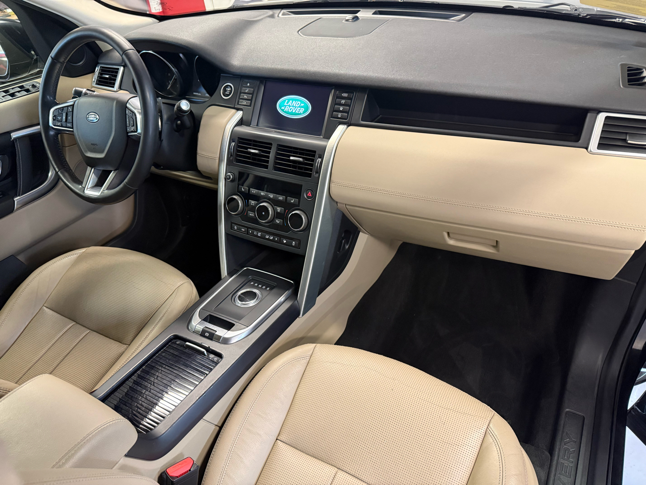 Land Rover Discovery Sport HSE 237 HP 2018 Land Rover Discovery Sport HSE 237 HP 2018