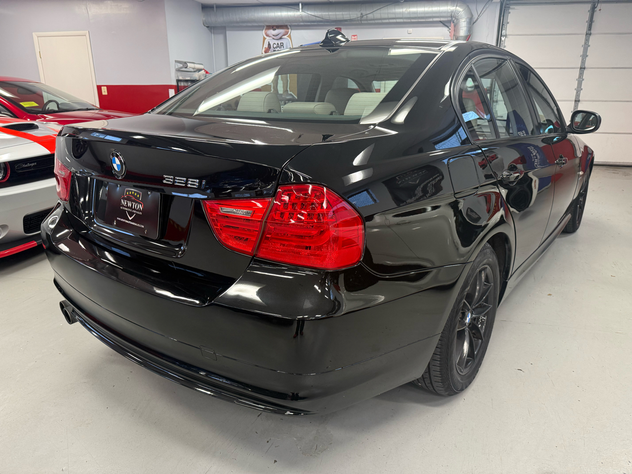 BMW 3-Series 328i xDrive 2010