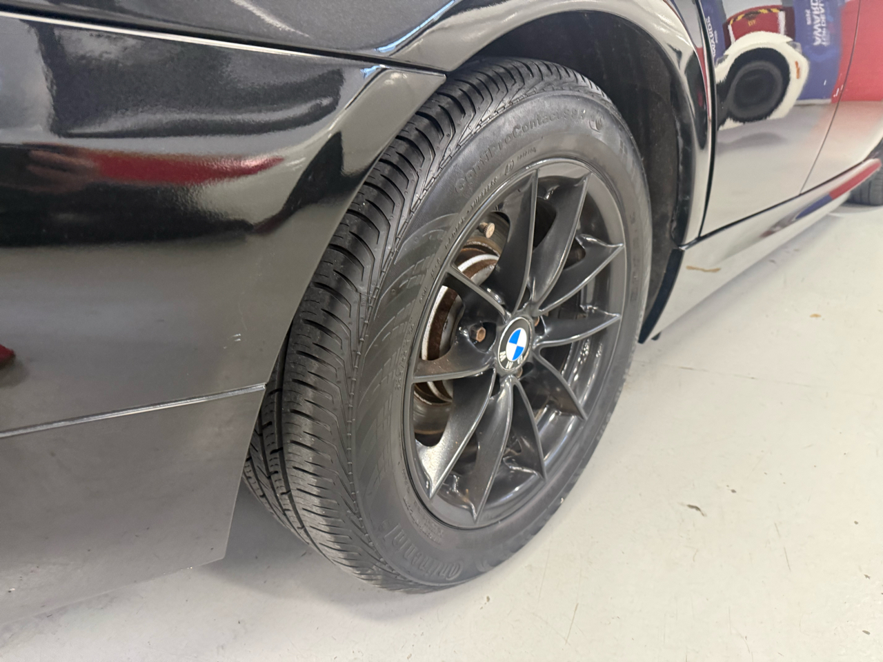 BMW 3-Series 328i xDrive 2010