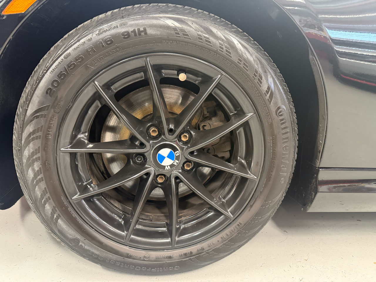 BMW 3-Series 328i xDrive 2010