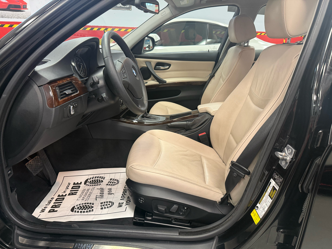 BMW 3-Series 328i xDrive 2010