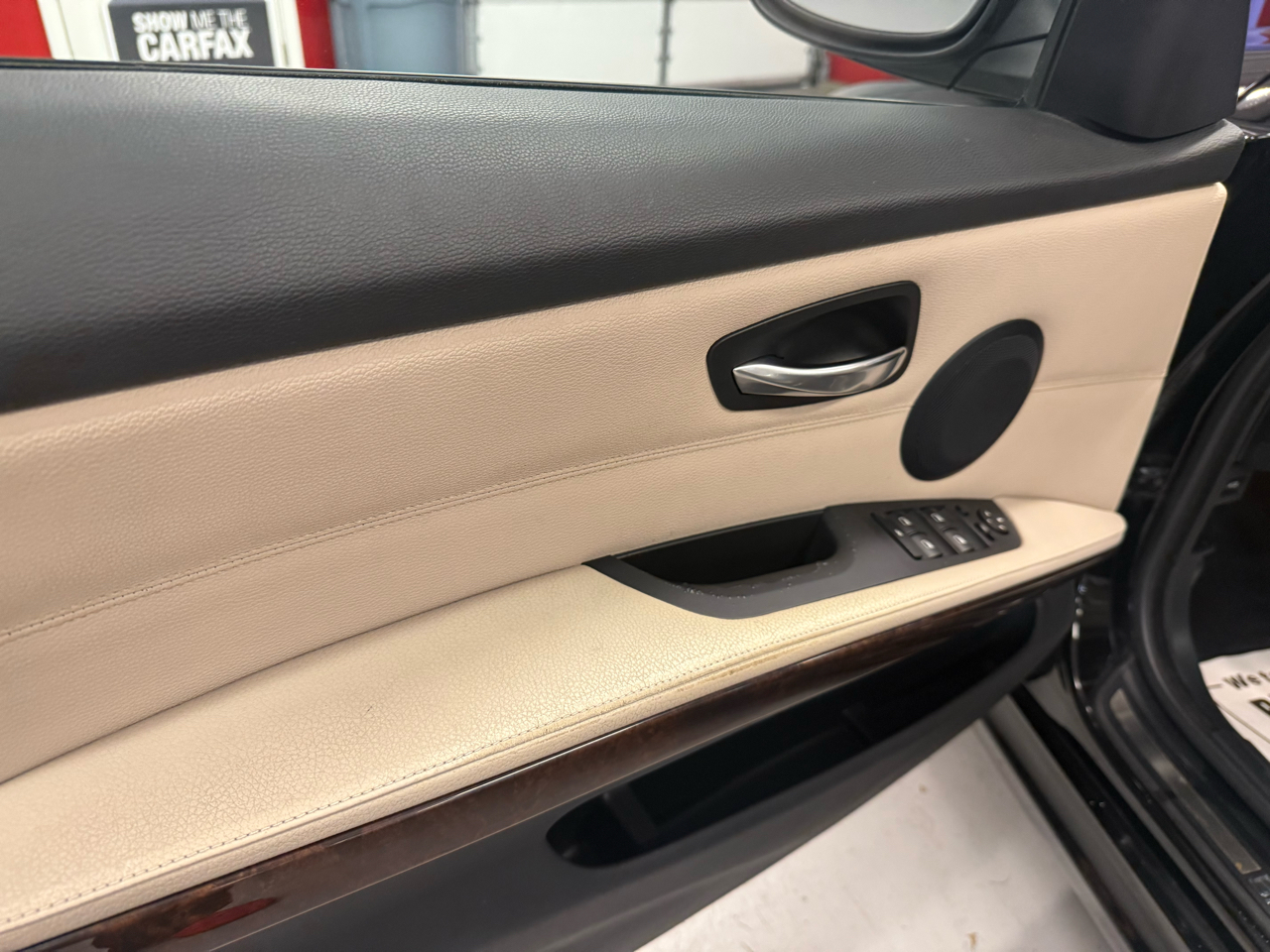 BMW 3-Series 328i xDrive 2010