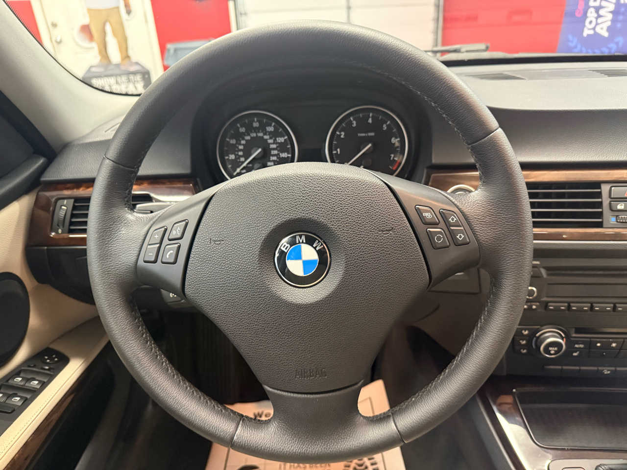 BMW 3-Series 328i xDrive 2010