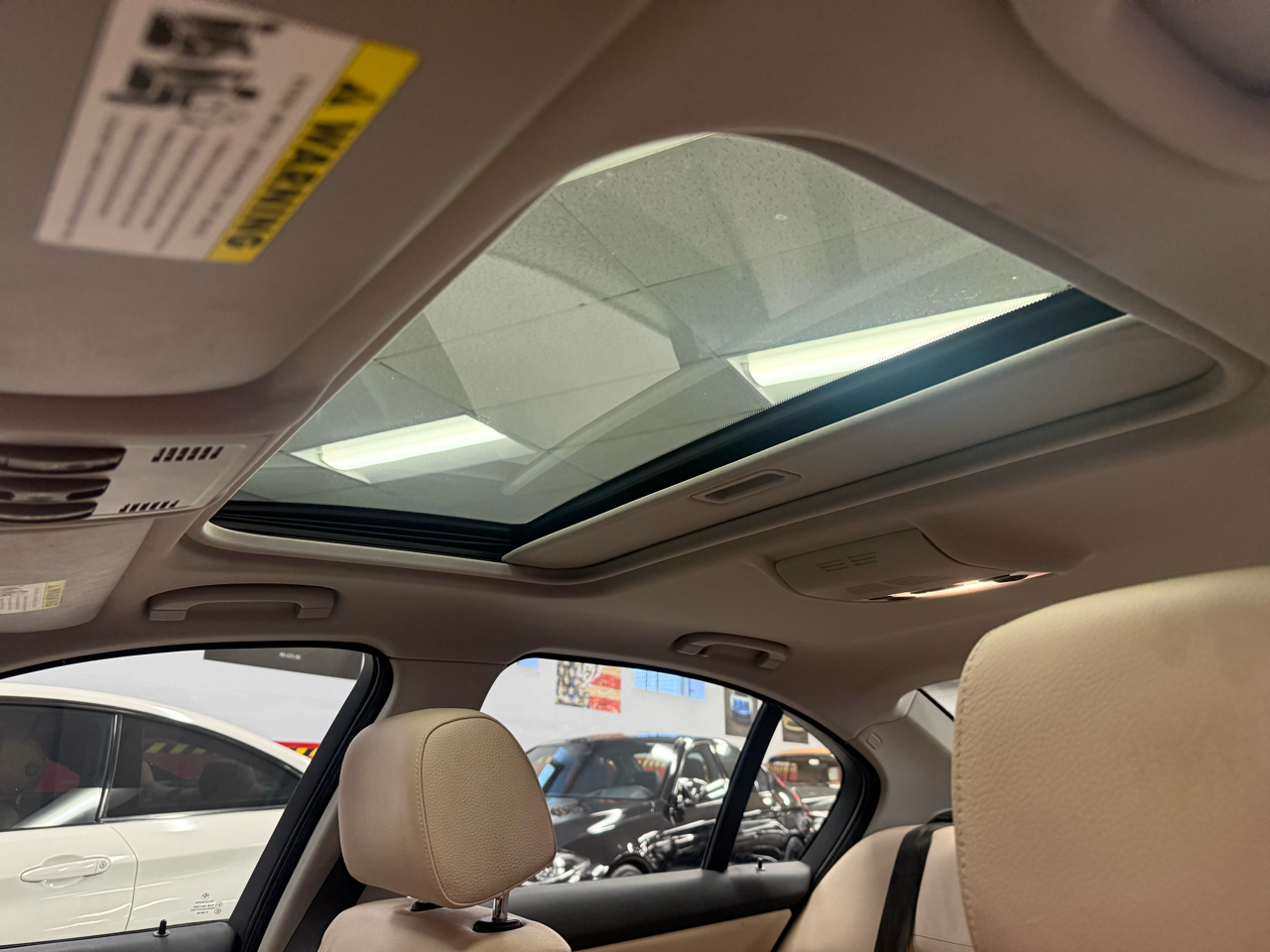 BMW 3-Series 328i xDrive 2010