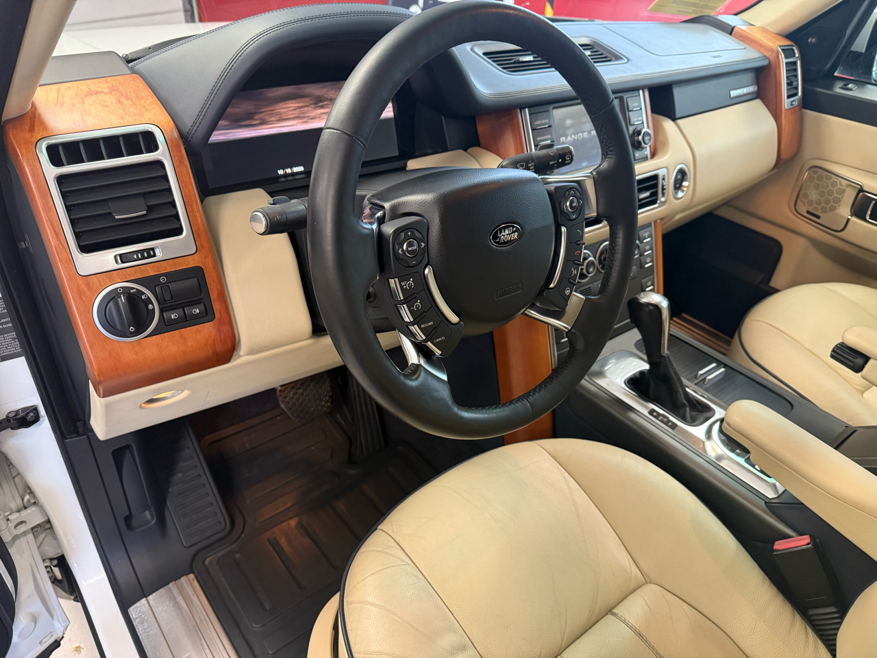 Land Rover Range Rover HSE 2011 Land Rover Range Rover HSE 2011