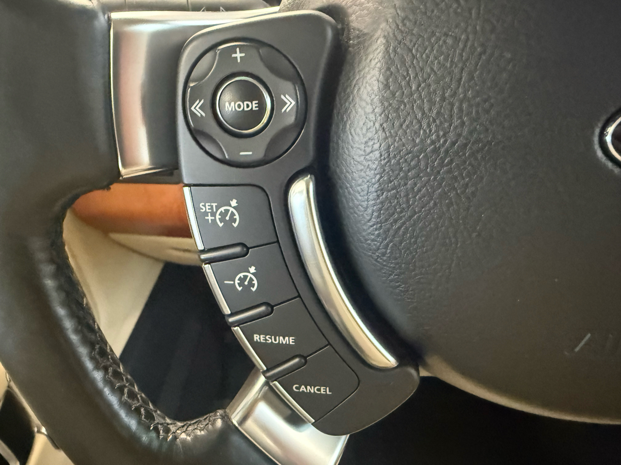 Land Rover Range Rover HSE 2011 Land Rover Range Rover HSE 2011