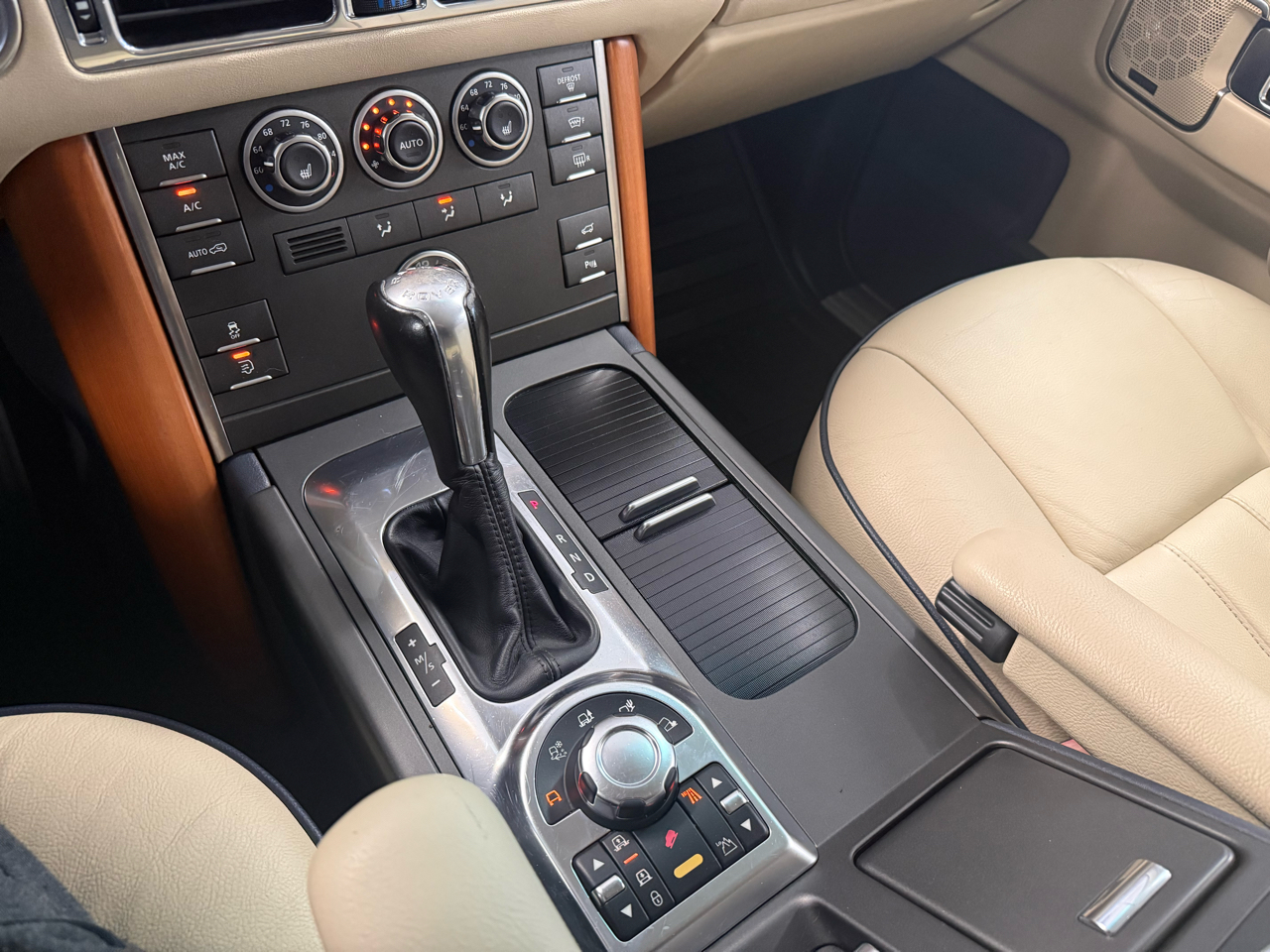 Land Rover Range Rover HSE 2011 Land Rover Range Rover HSE 2011