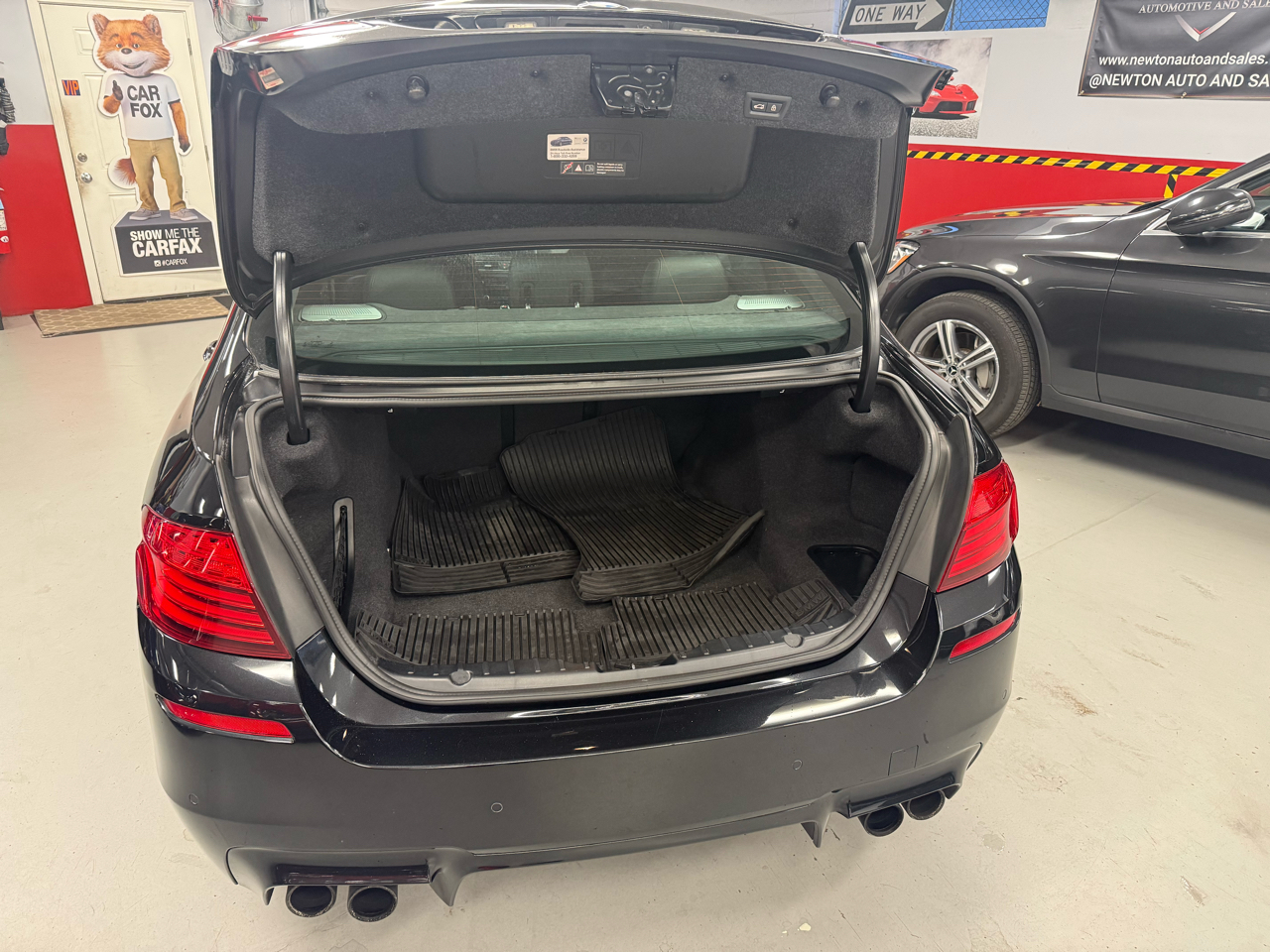 BMW M5 Competition Sedan 2014 BMW M5 Competition Sedan 2014