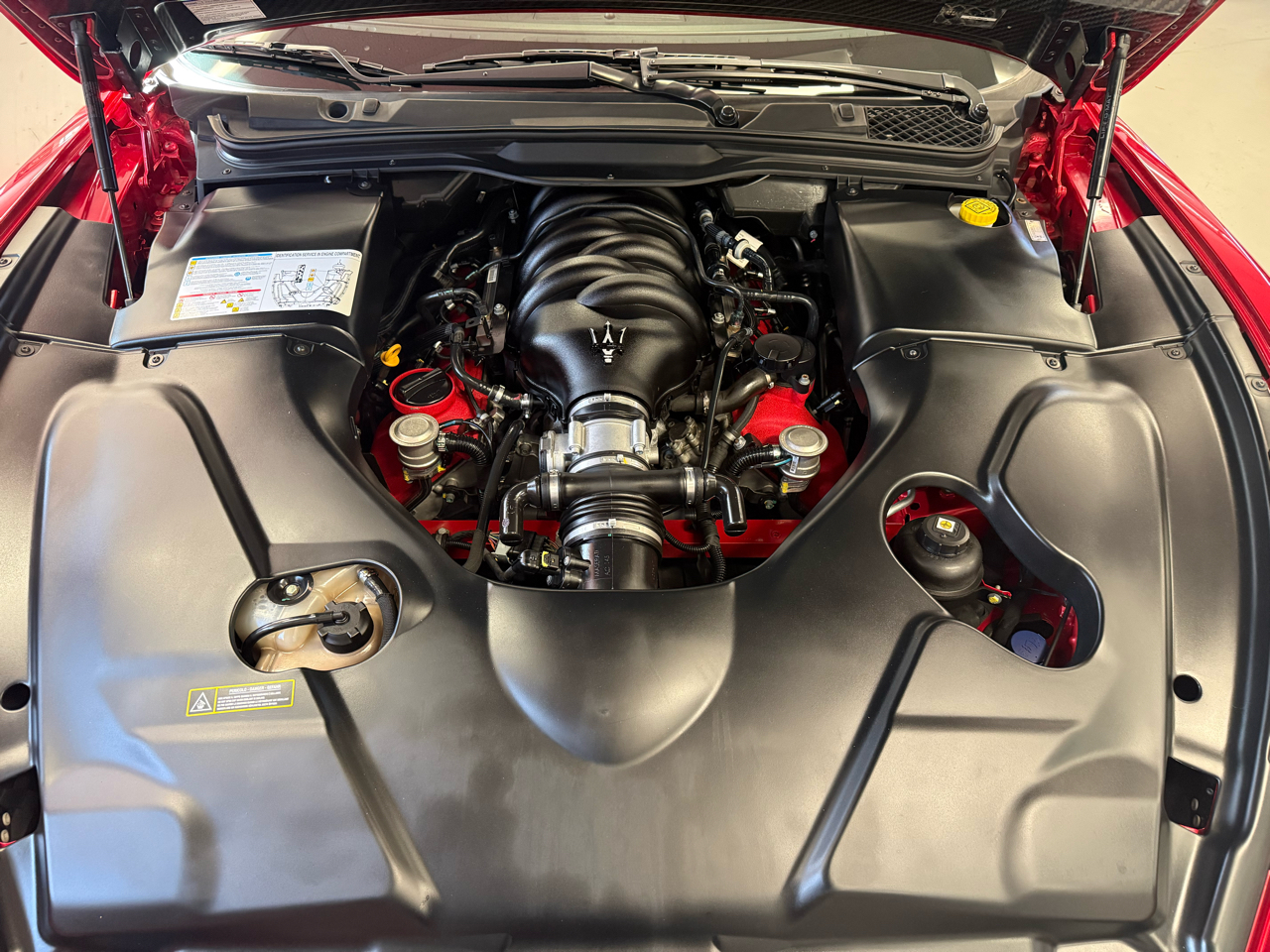 Maserati GranTurismo MC Centennial Edition 4.7L 2015