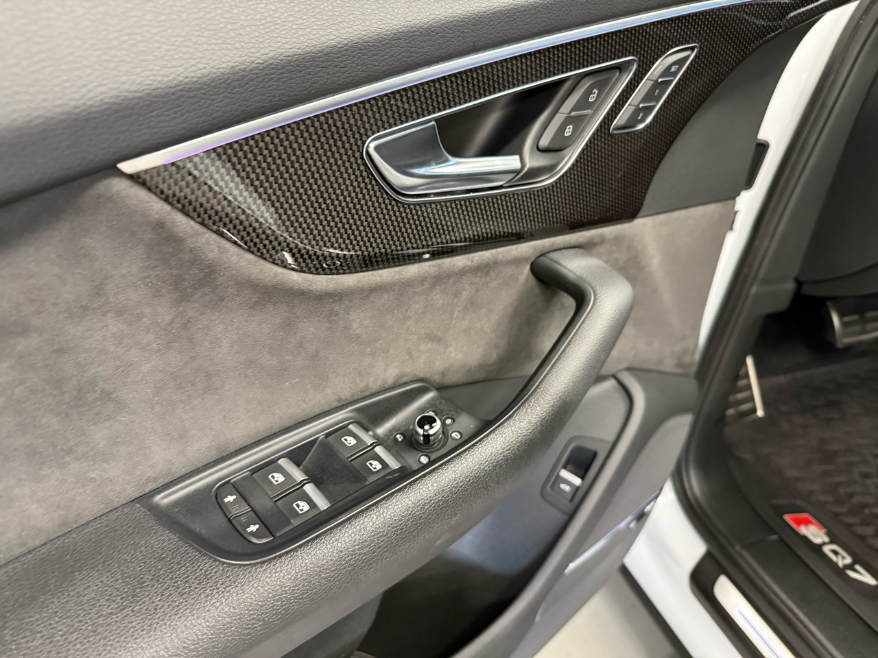 Audi SQ7 Prestige TFSI quattro 2020 Audi SQ7 Prestige TFSI quattro 2020