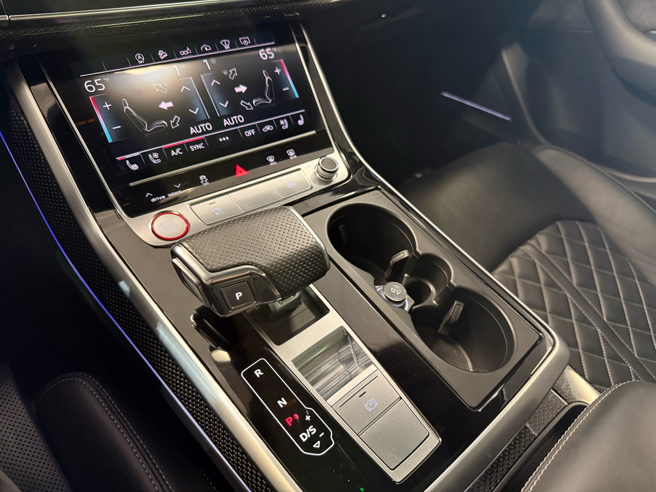 Audi SQ7 Prestige TFSI quattro 2020 Audi SQ7 Prestige TFSI quattro 2020