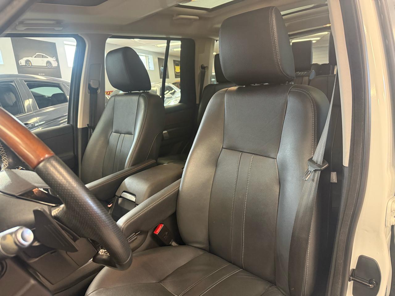 Land Rover LR4 4WD 4dr HSE Silver Edition 2016