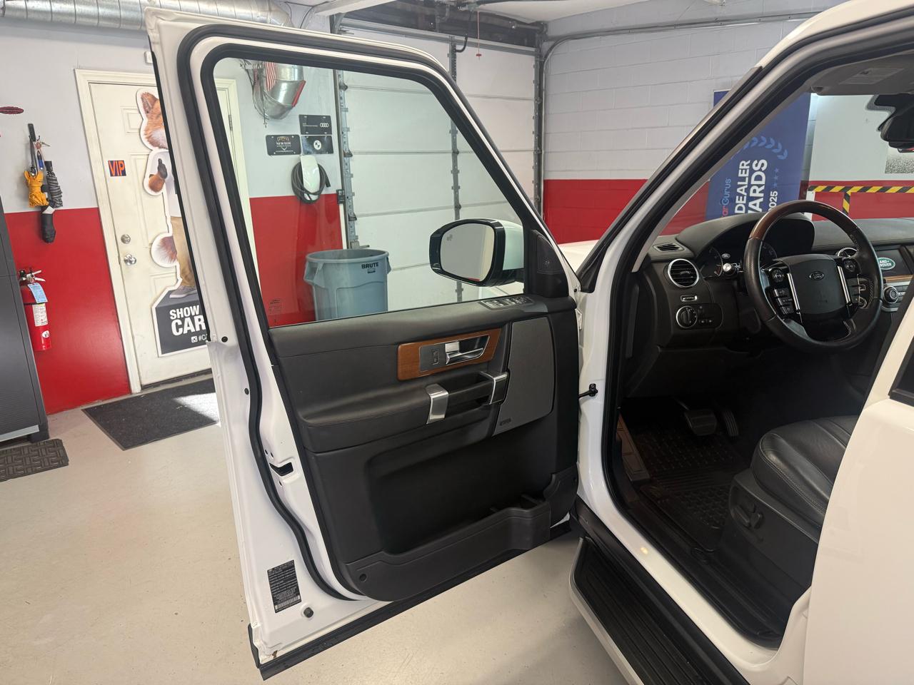 Land Rover LR4 4WD 4dr HSE Silver Edition 2016