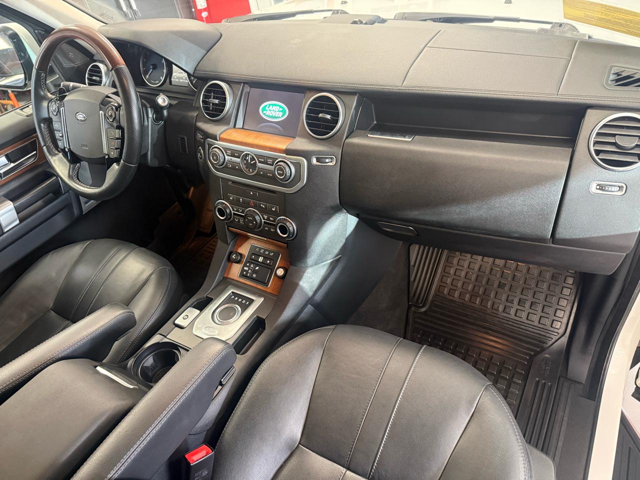 Land Rover LR4 4WD 4dr HSE Silver Edition 2016