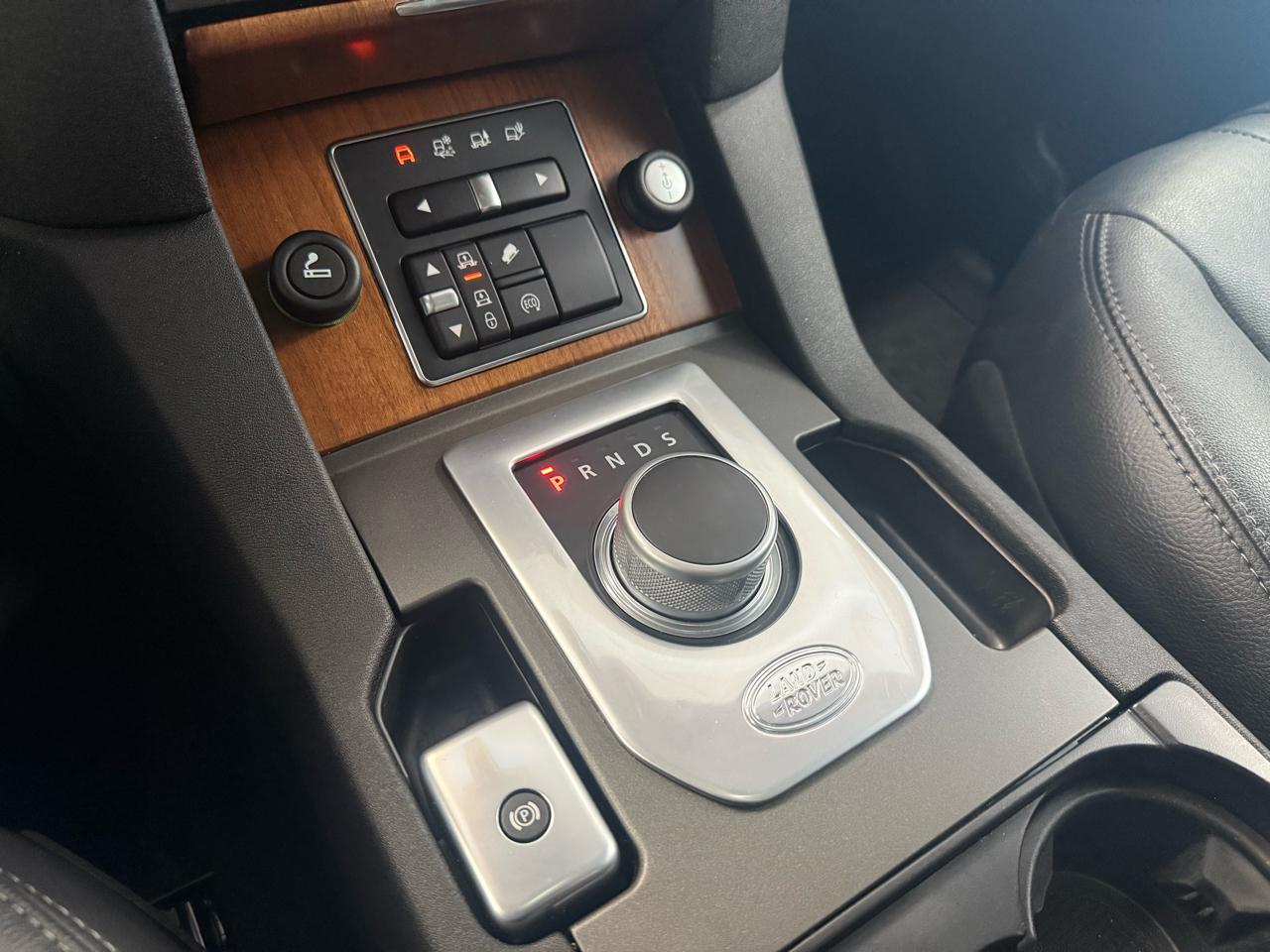Land Rover LR4 4WD 4dr HSE Silver Edition 2016