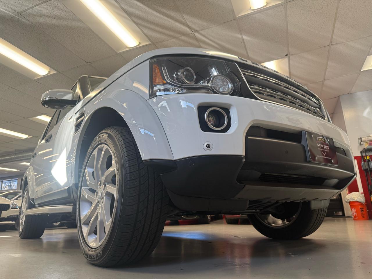Land Rover LR4 4WD 4dr HSE Silver Edition 2016