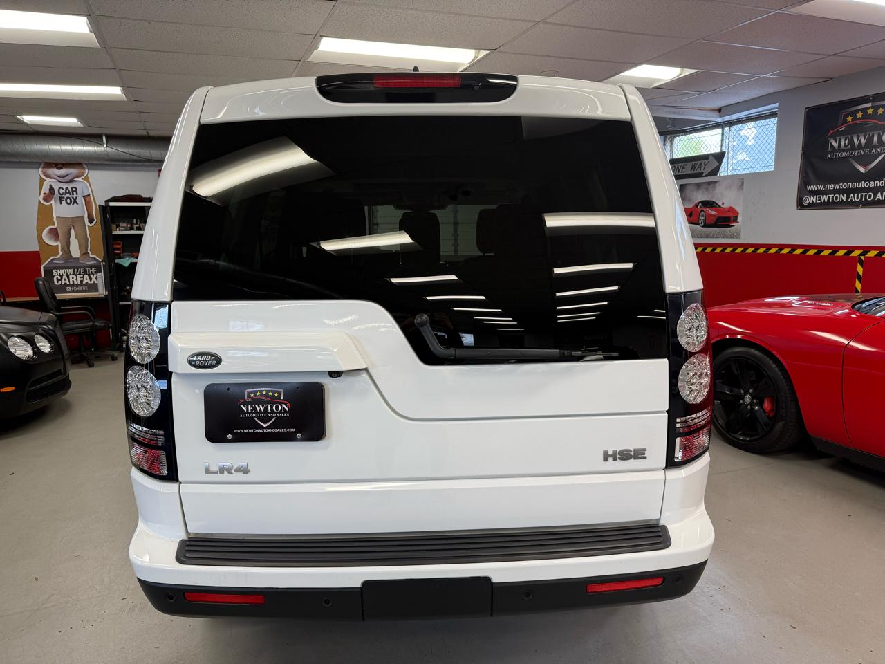 Land Rover LR4 4WD 4dr HSE Silver Edition 2016
