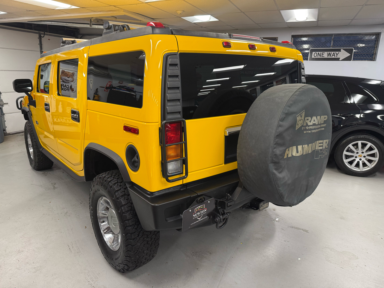HUMMER H2 Sport Utility 2003