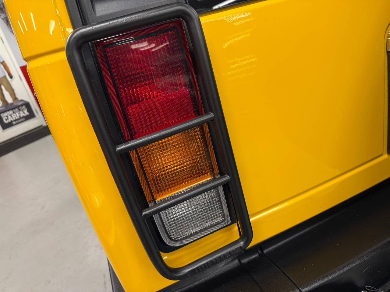 HUMMER H2 Sport Utility 2003