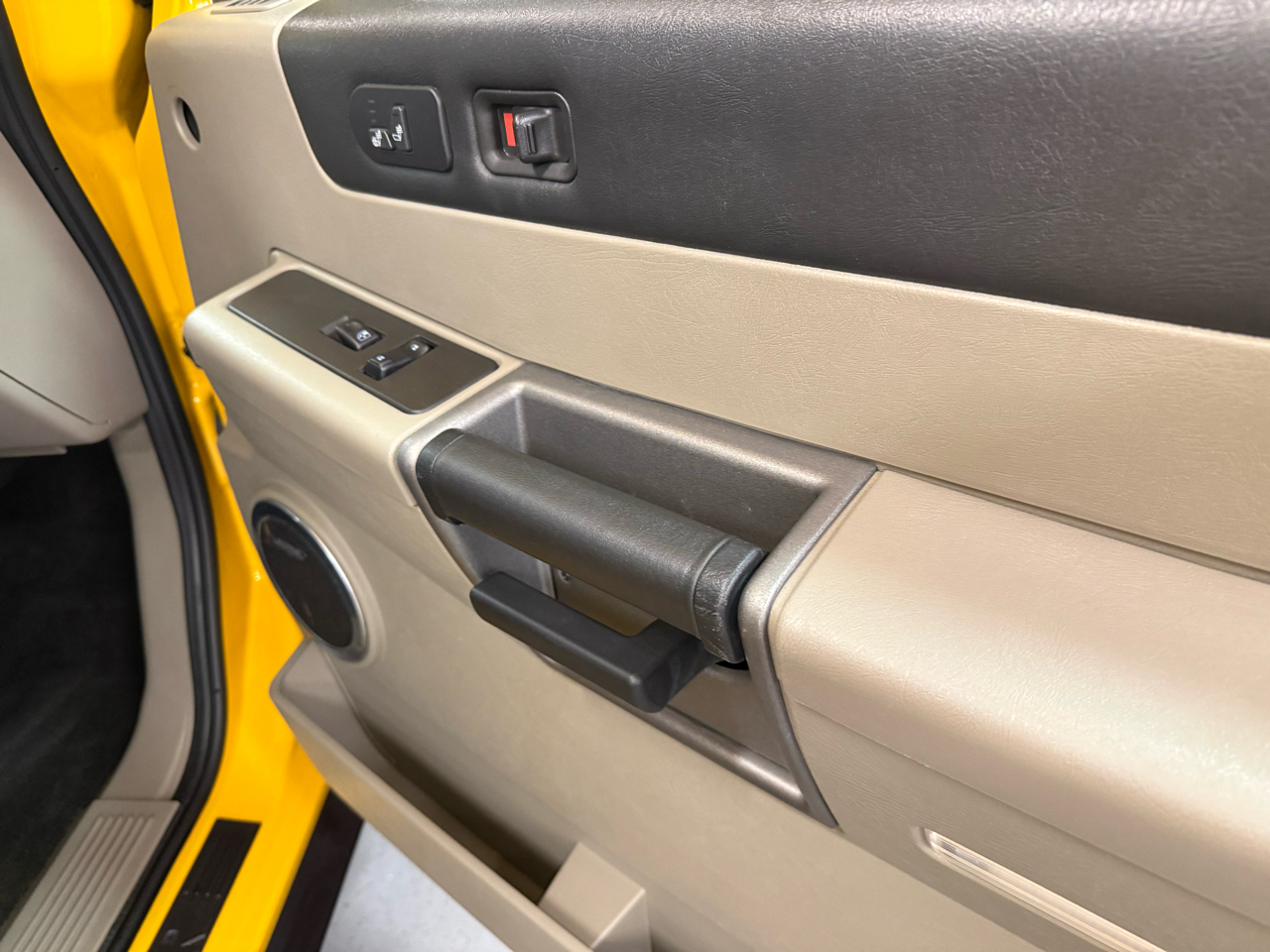 HUMMER H2 Sport Utility 2003