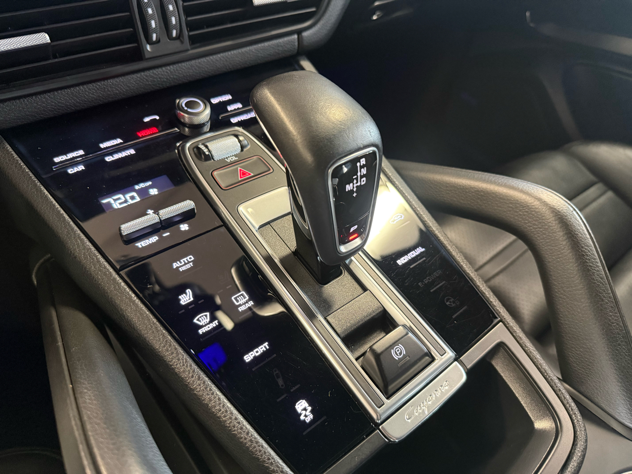 Porsche Cayenne Base 2019