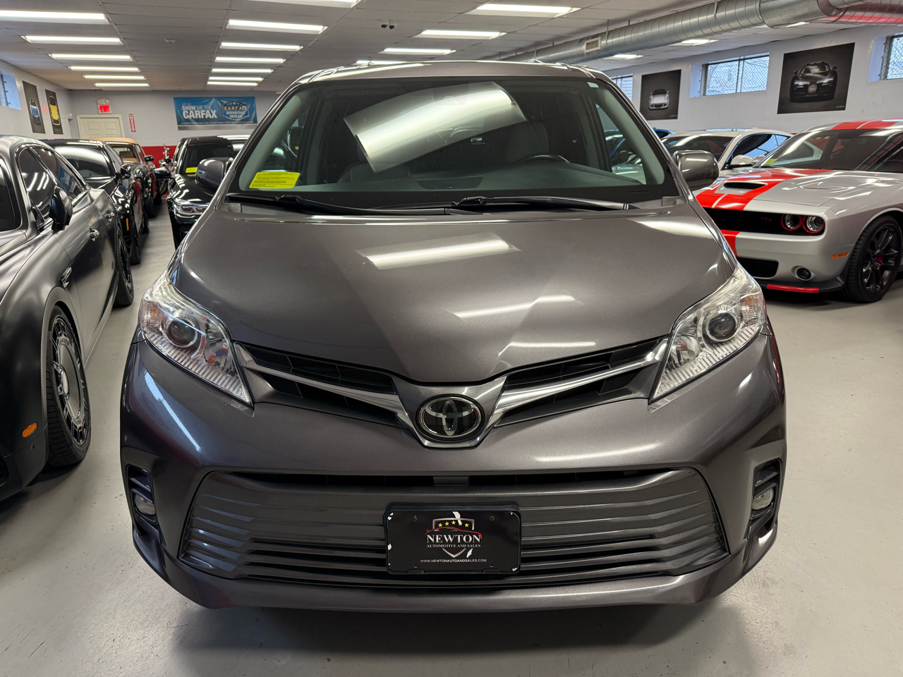 Toyota Sienna XLE 7-Passenger AWD 2018