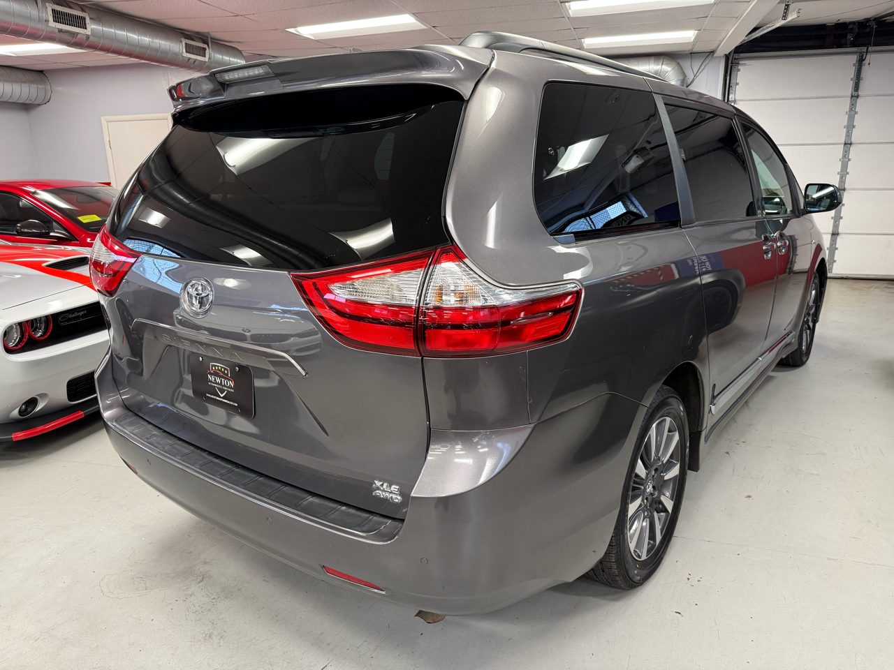 Toyota Sienna XLE 7-Passenger AWD 2018