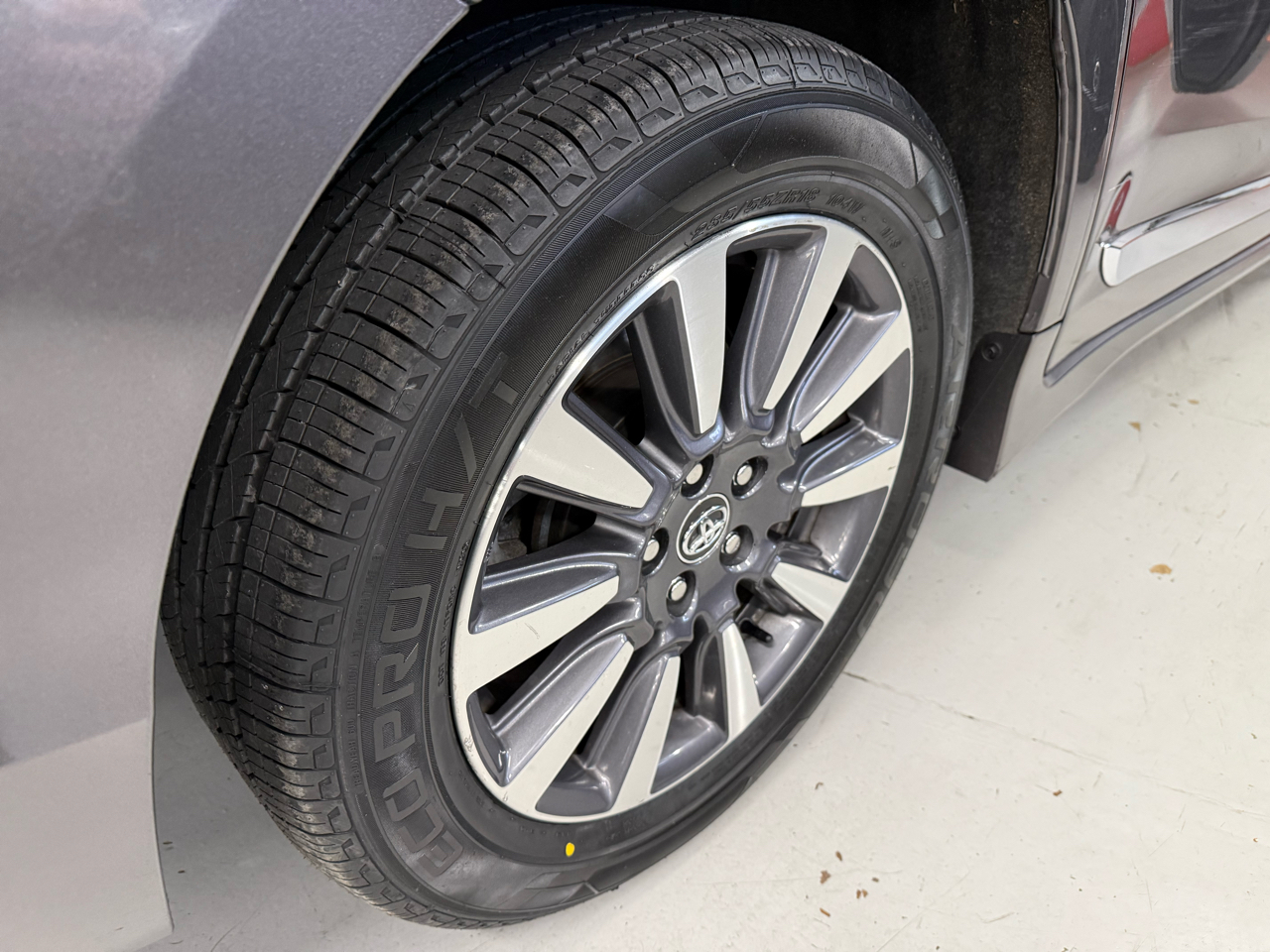 Toyota Sienna XLE 7-Passenger AWD 2018