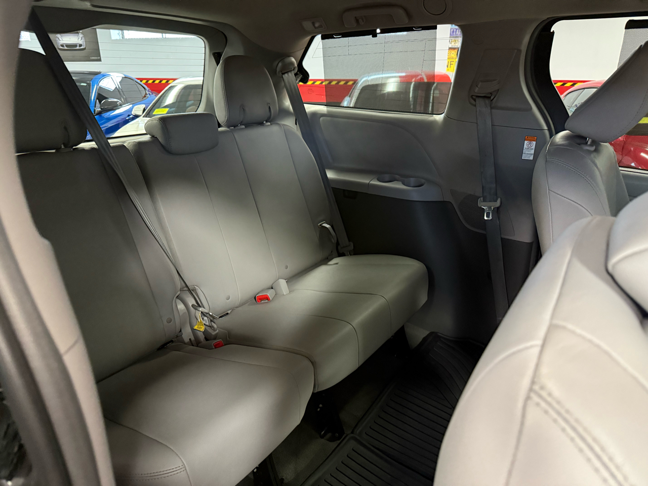 Toyota Sienna XLE 7-Passenger AWD 2018