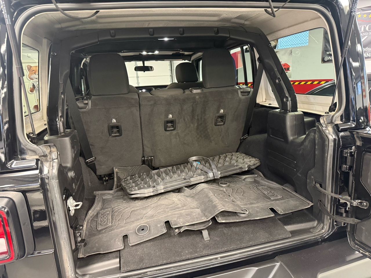 Jeep Wrangler High Tide 4 Door 4x4 2022