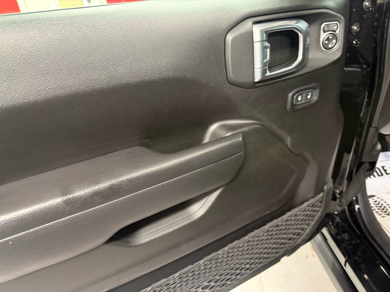 Jeep Wrangler High Tide 4 Door 4x4 2022