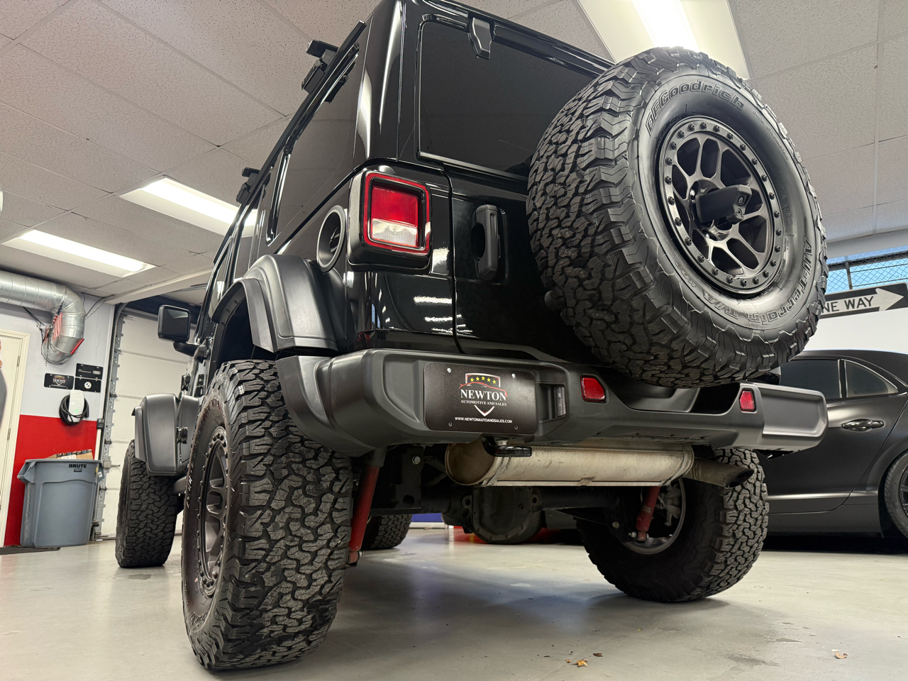 Jeep Wrangler High Tide 4 Door 4x4 2022