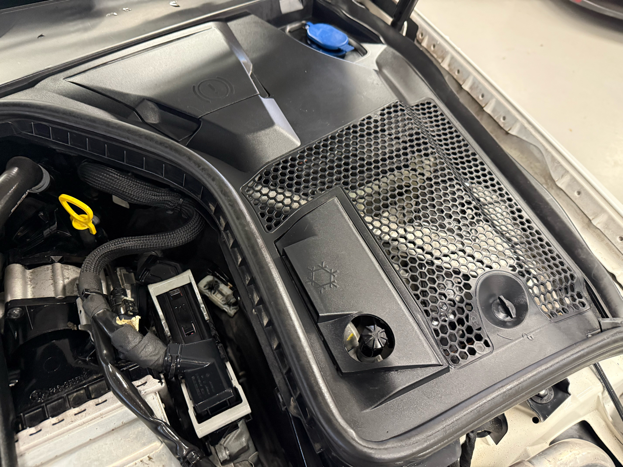 Mercedes-Benz C-Class C300 4MATIC Sedan 2016