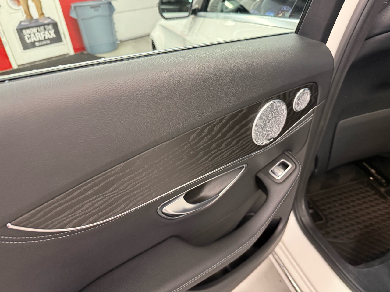 Mercedes-Benz C-Class C300 4MATIC Sedan 2016