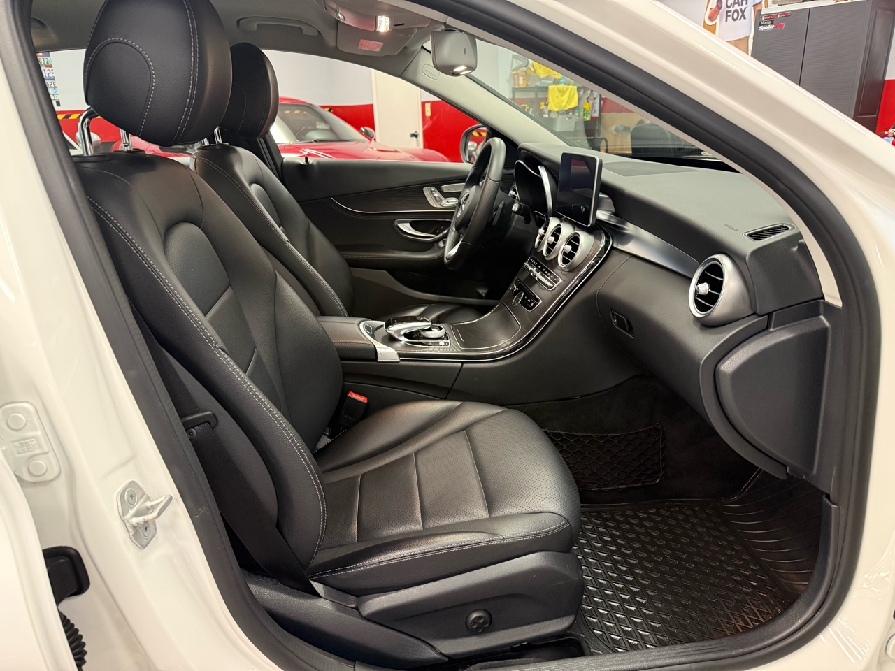 Mercedes-Benz C-Class C300 4MATIC Sedan 2016