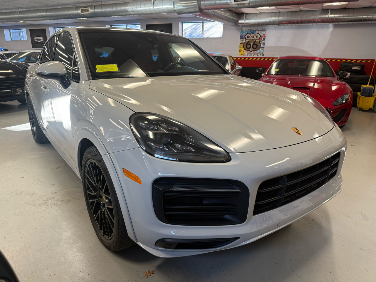 Porsche Cayenne GTS Coupe 2021
