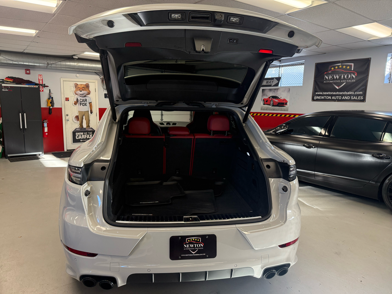 Porsche Cayenne GTS Coupe 2021