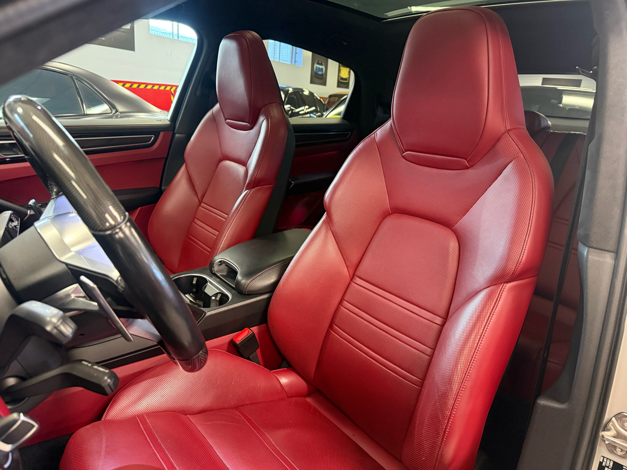 Porsche Cayenne GTS Coupe 2021