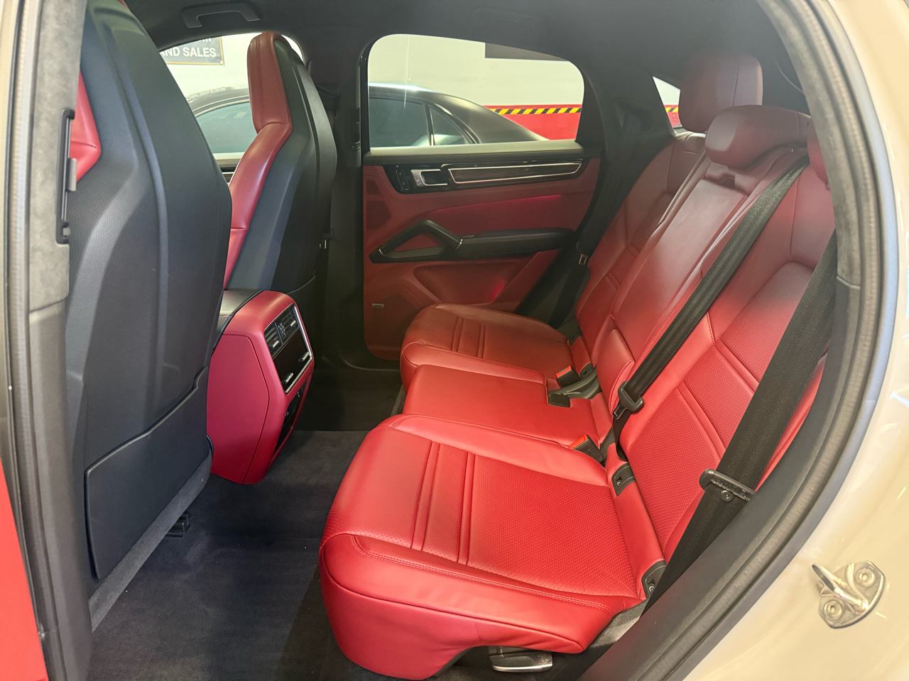 Porsche Cayenne GTS Coupe 2021