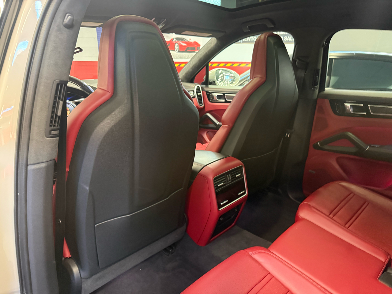 Porsche Cayenne GTS Coupe 2021