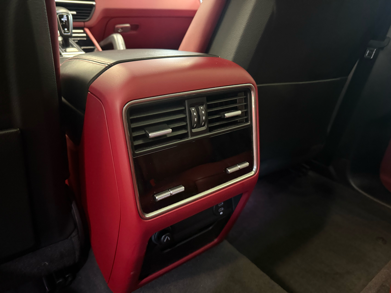 Porsche Cayenne GTS Coupe 2021