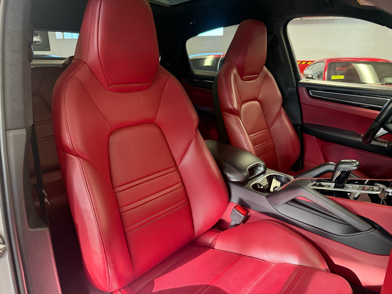 Porsche Cayenne GTS Coupe 2021