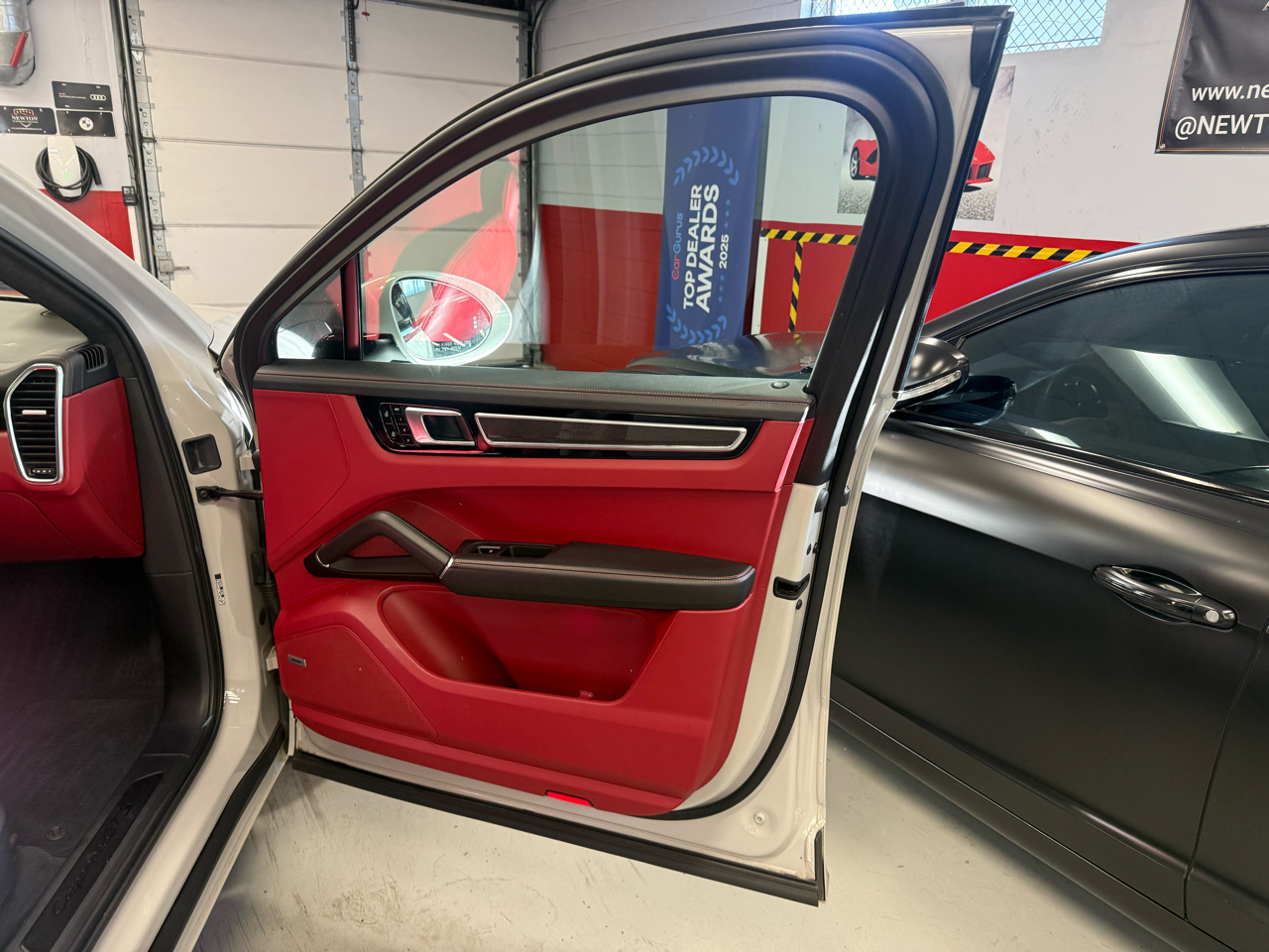 Porsche Cayenne GTS Coupe 2021