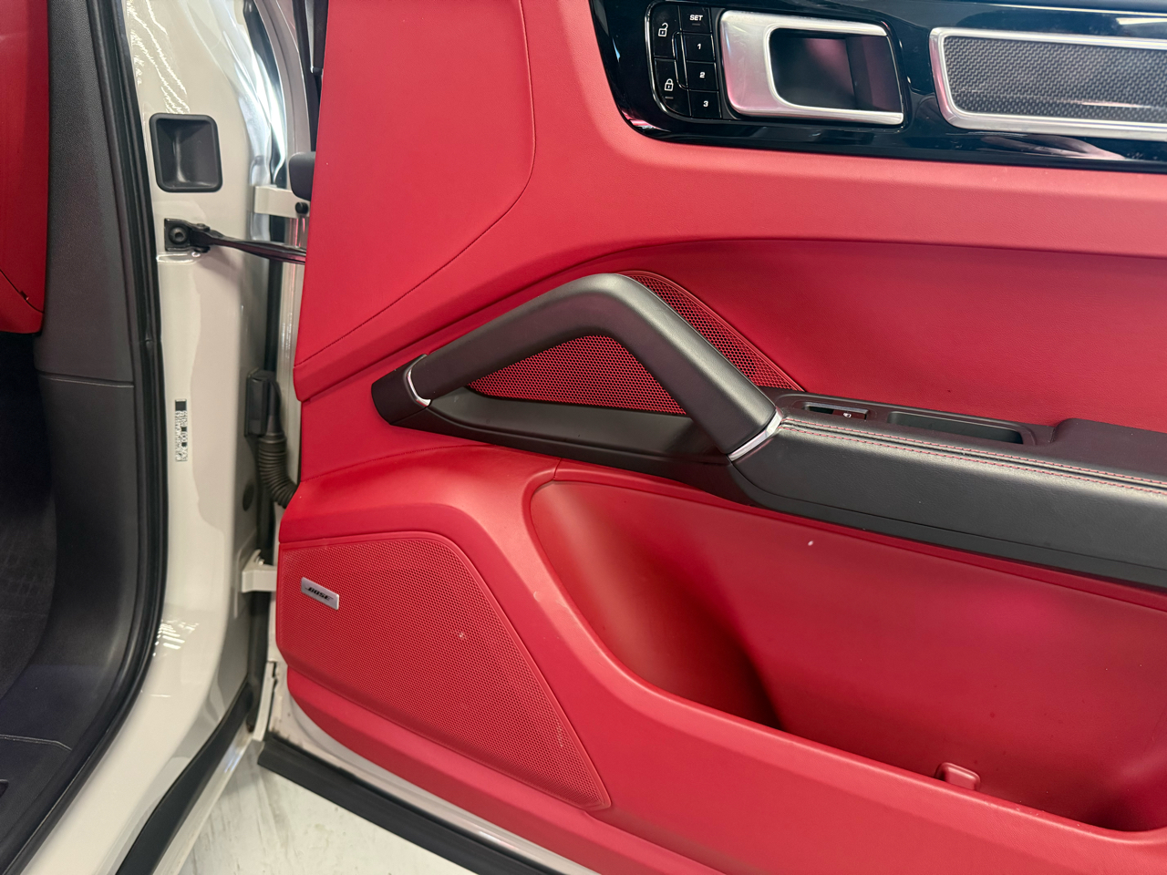 Porsche Cayenne GTS Coupe 2021