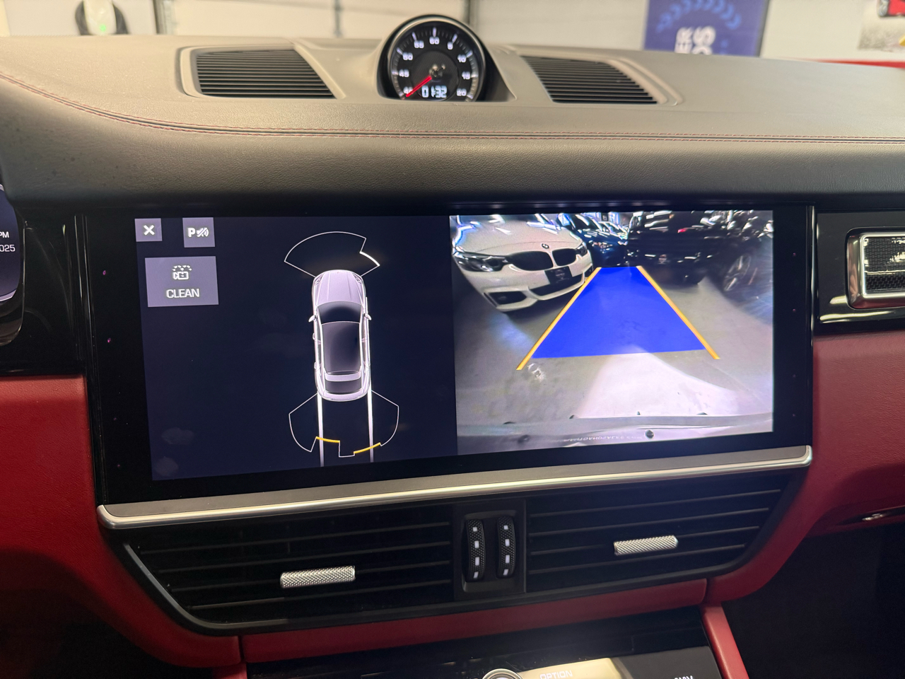 Porsche Cayenne GTS Coupe 2021