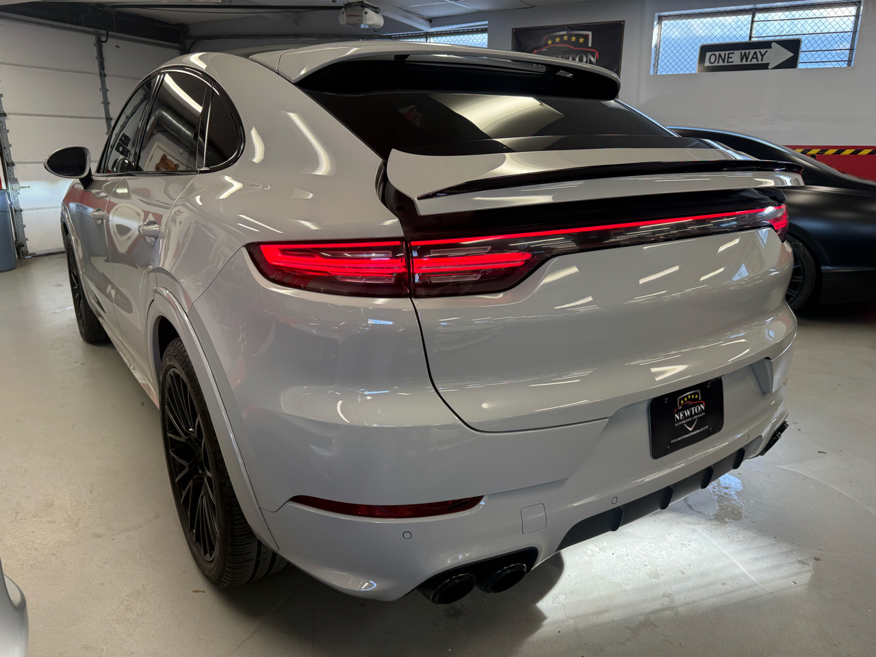 Porsche Cayenne GTS Coupe 2021