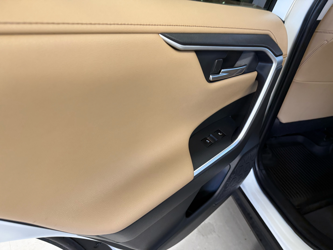 Toyota RAV4 Limited AWD 2020