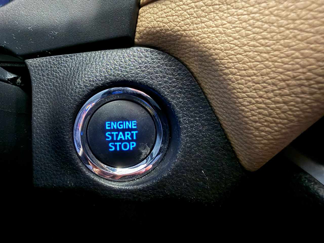 Toyota RAV4 Limited AWD 2020